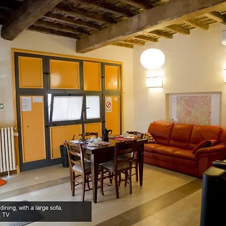 Monticelli Apartment *
